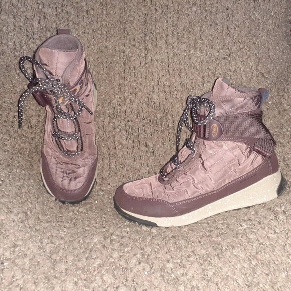 CHACO-Borealis Quilt Waterproof Boots-Plum/Burgundy-Size 6.5-Excellent - Picture 1 of 7